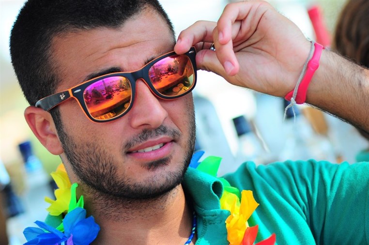 Cyan Sunday Club Lets Carnival